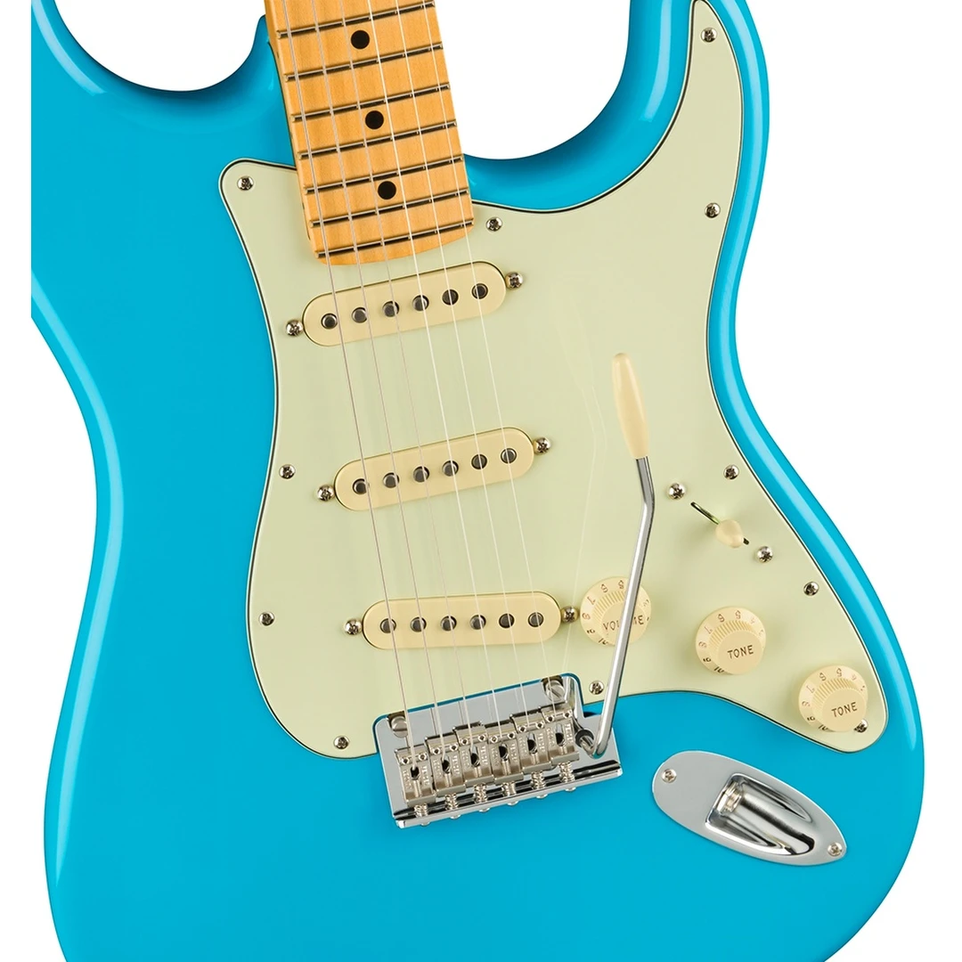 Электрогитара Fender American Professional II Stratocaster MN Miami Blue