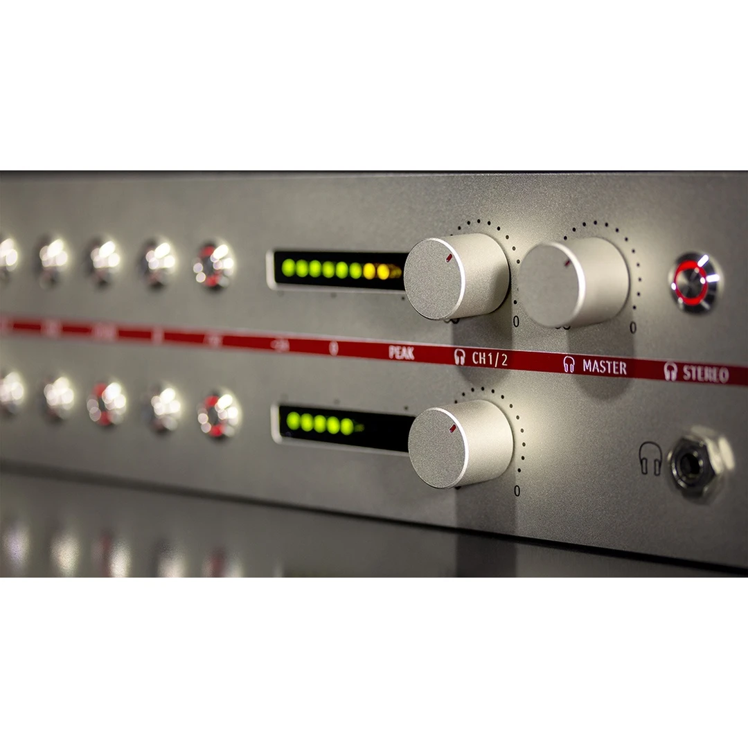 Предусилитель для микрофона Neumann V 402
