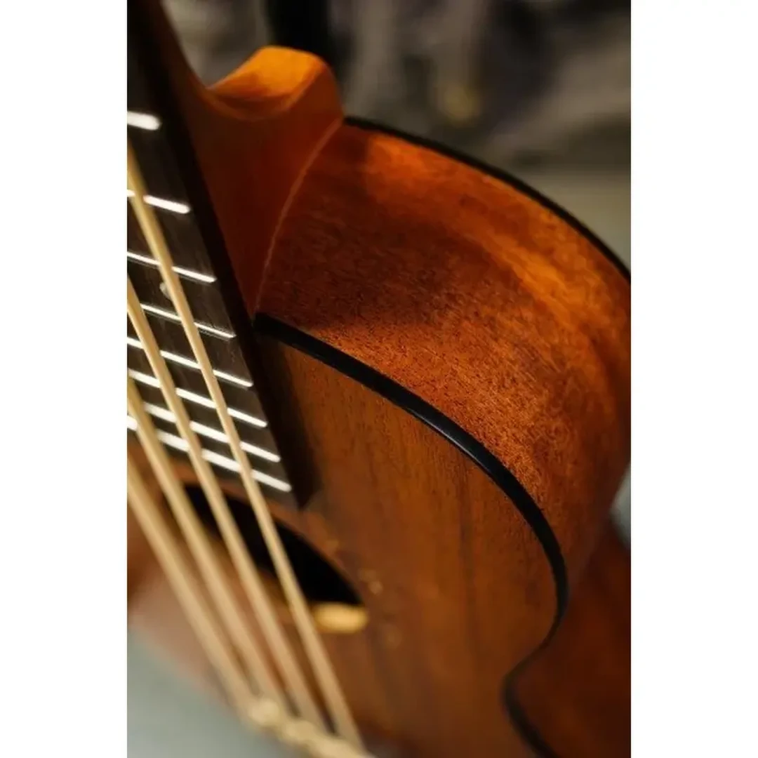 Укулеле Flight DU-BASS MAH/MAH