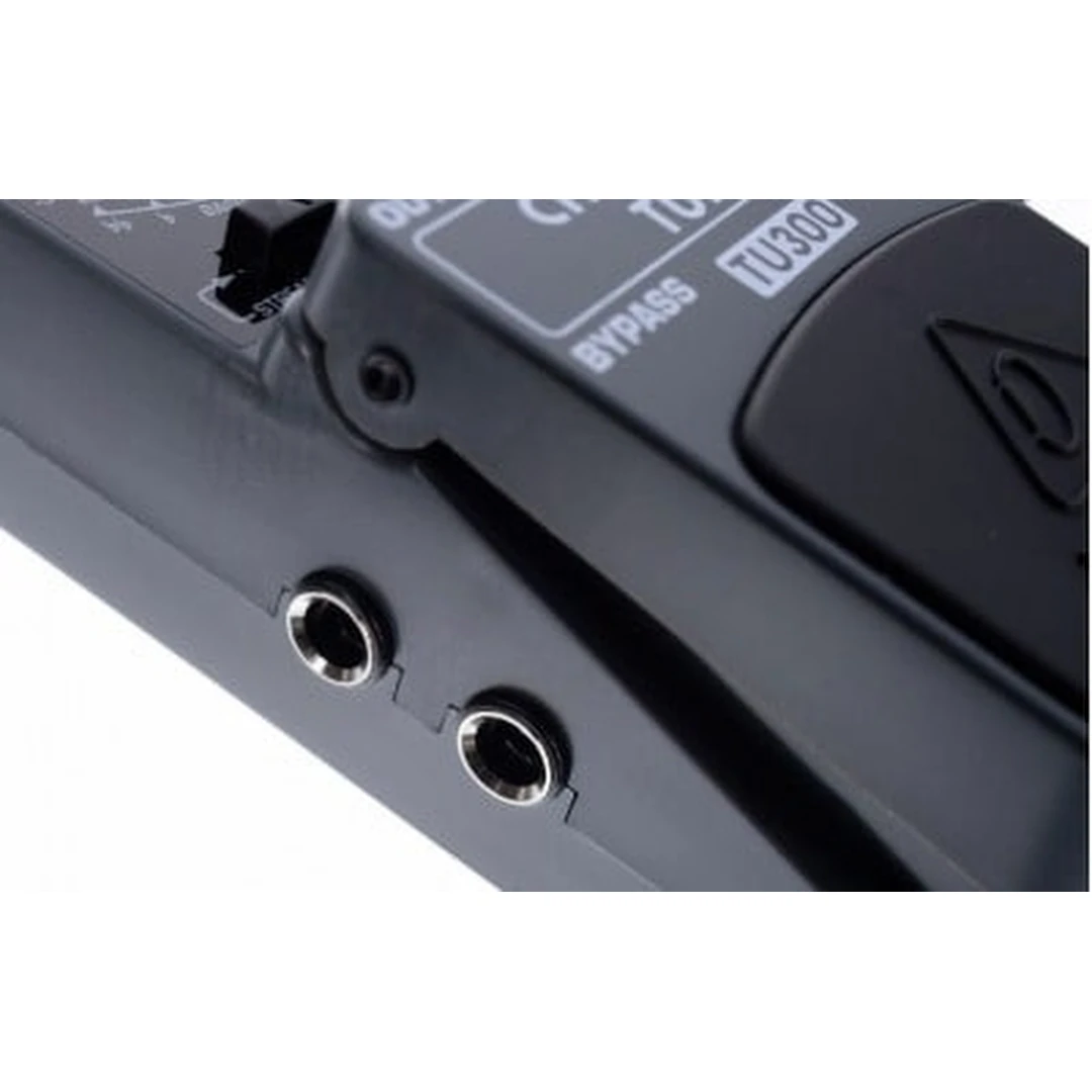 Педаль эффектов Behringer TU300
