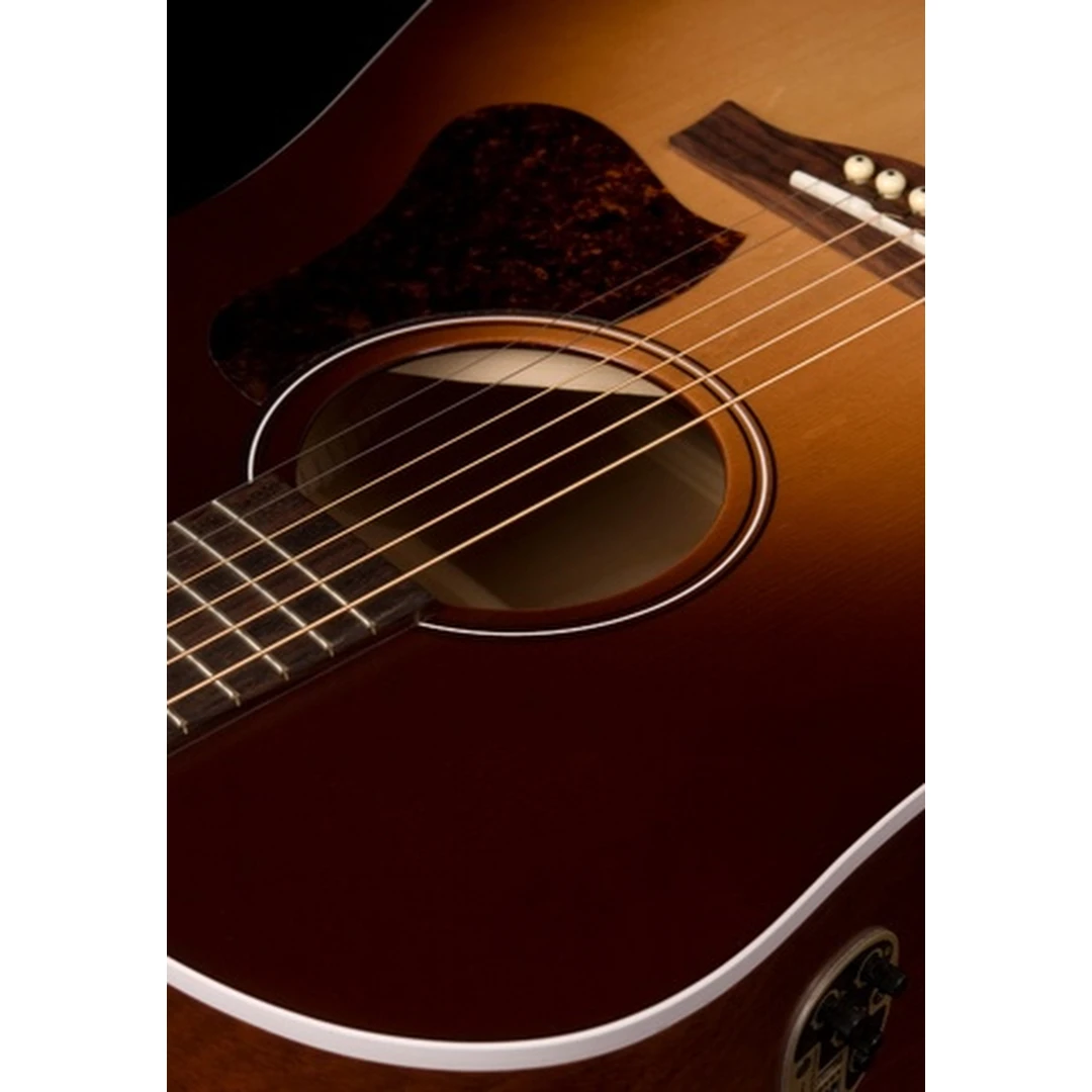 Электроакустическая гитара Seagull Entourage Autumn Burst QIT CW