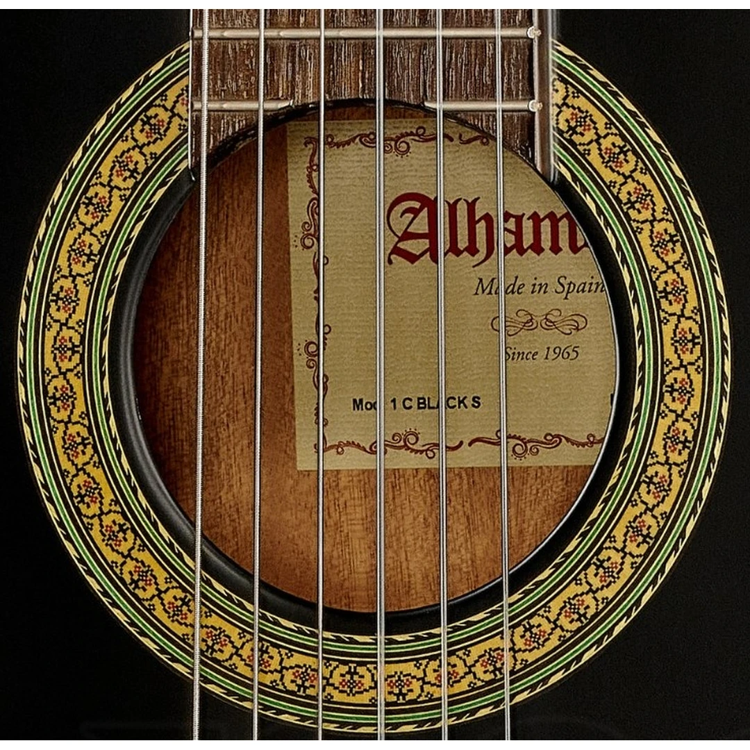 Классическая гитара Alhambra 1C Black Satin