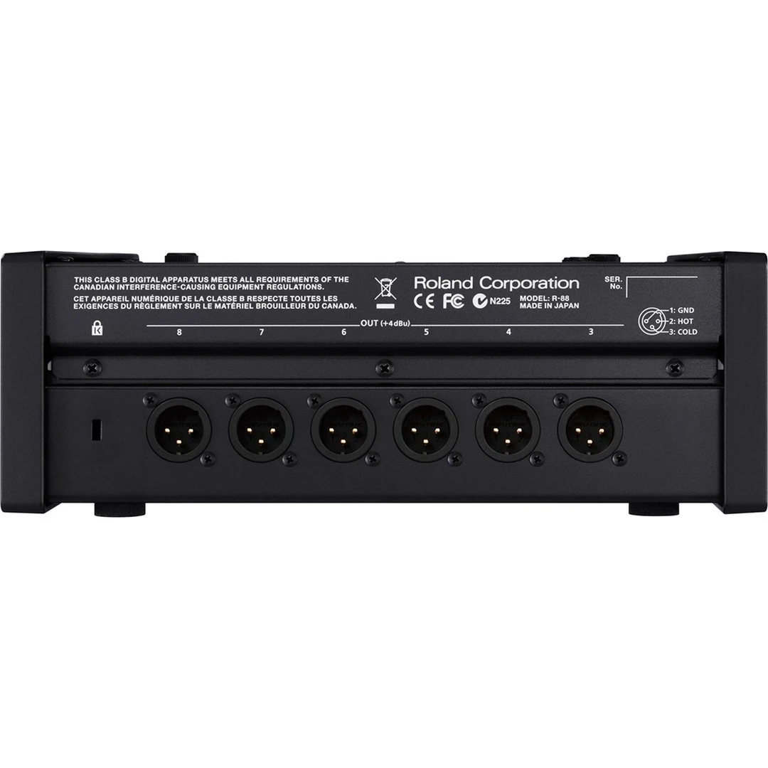 Рекордер Roland R-88