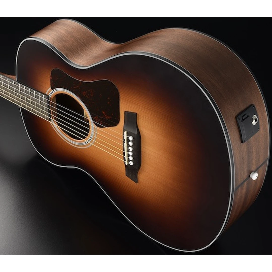 Электроакустическая гитара Walden G570ETB