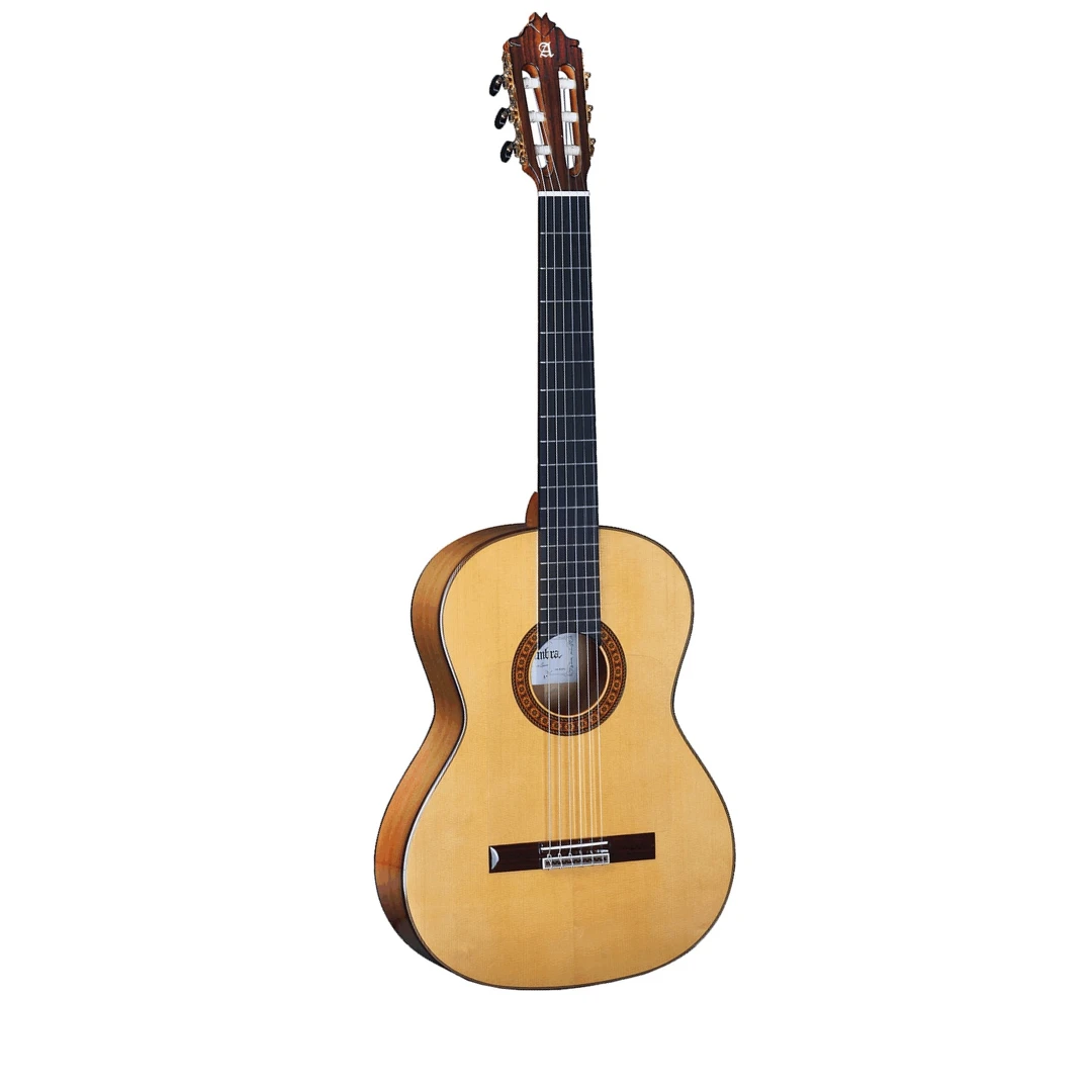 Классическая гитара Alhambra 8Fc