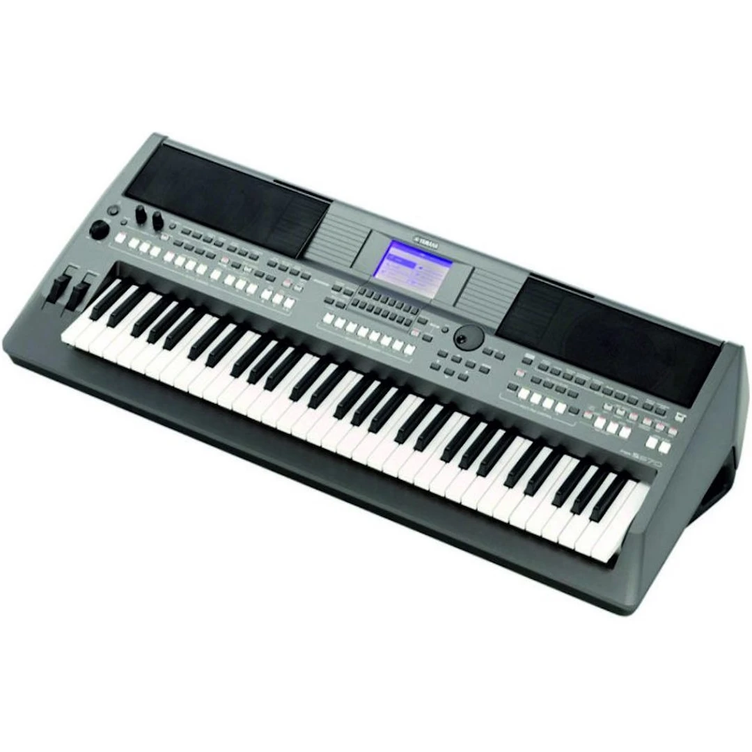 Синтезатор Yamaha PSR-S670