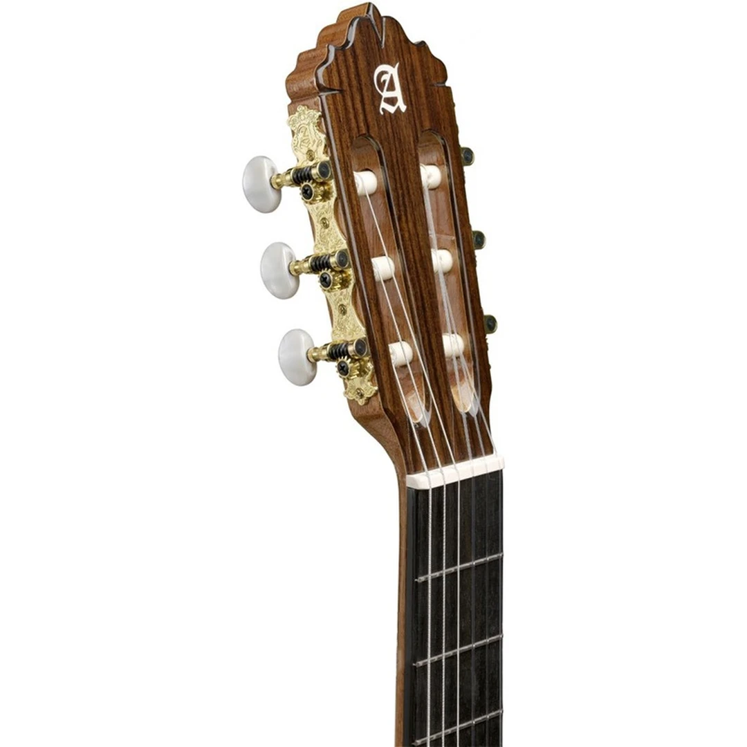 Классическая гитара Alhambra 7P A