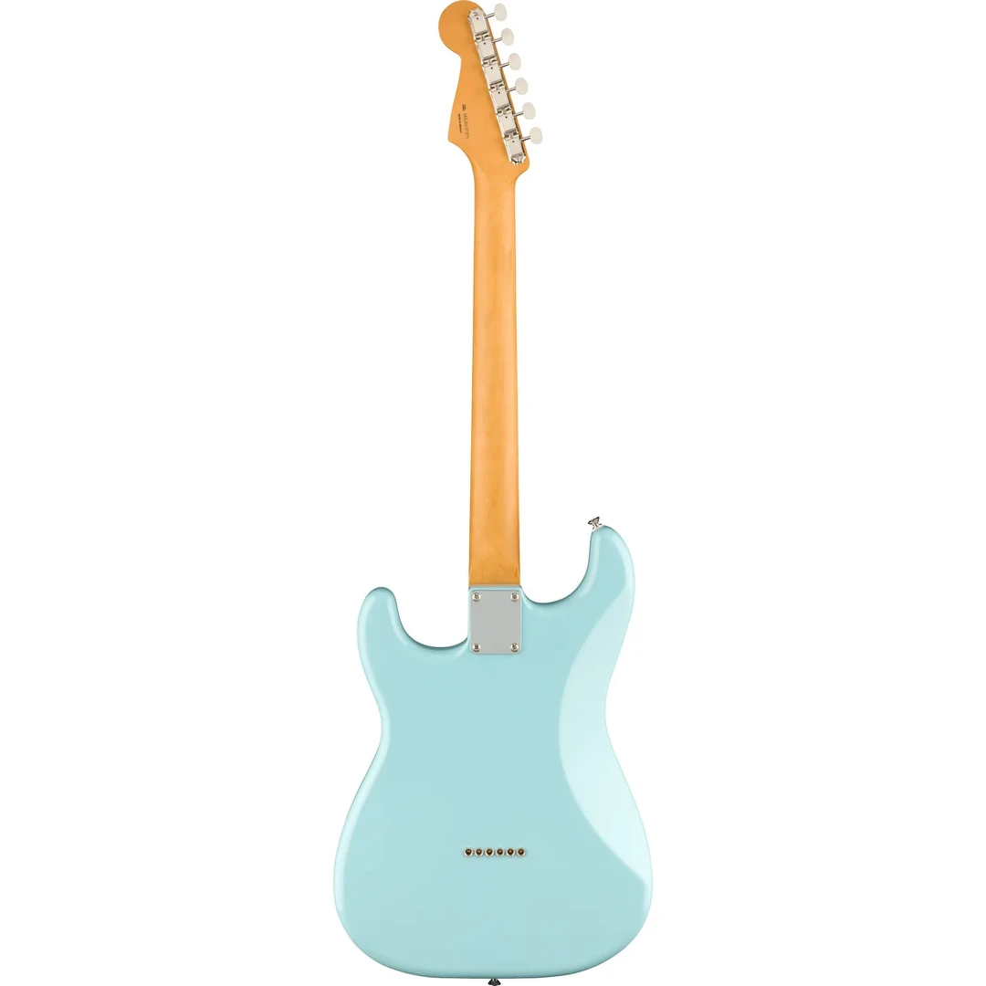 Электрогитара Fender Noventa Stratocaster MN Daphne Blue
