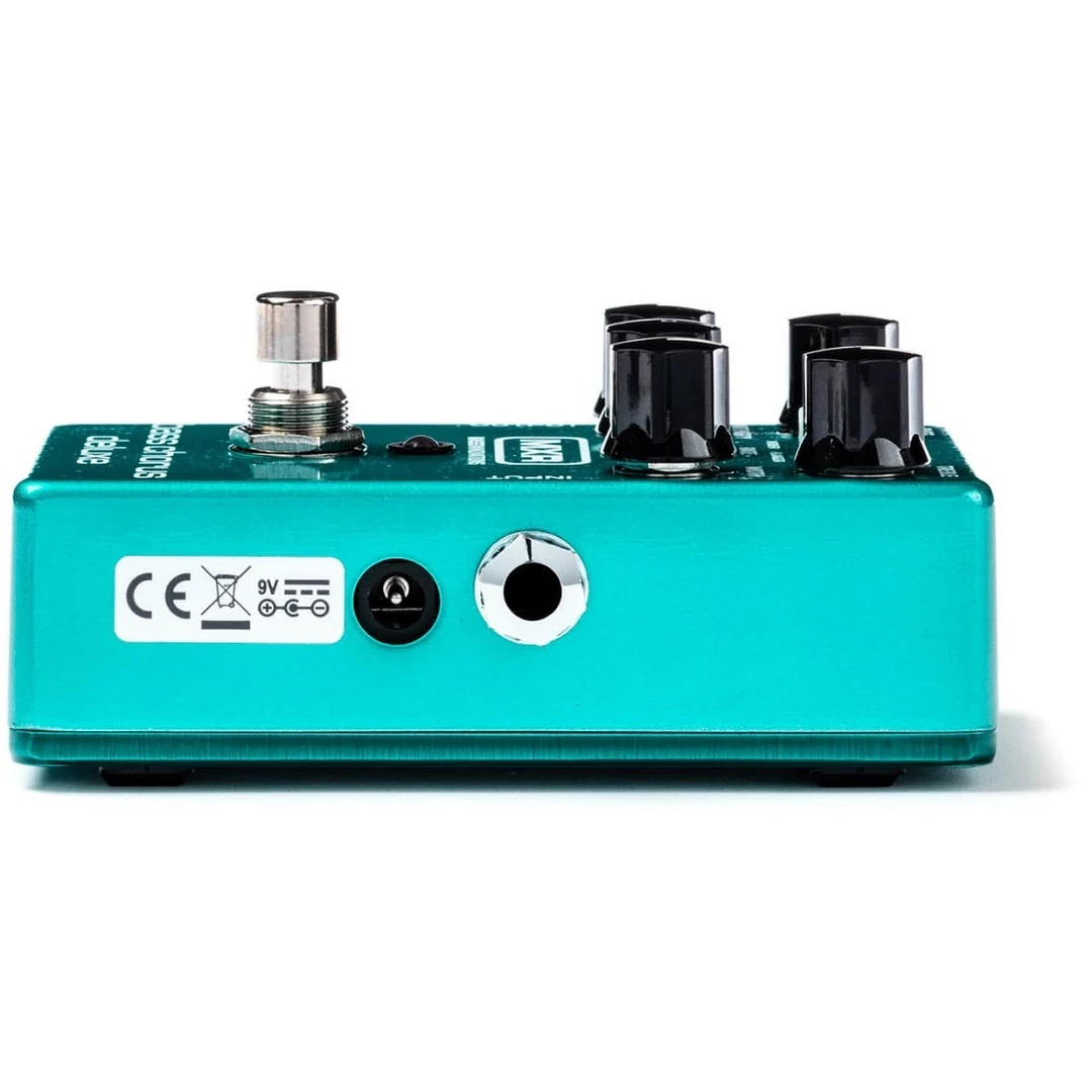 Педаль эффектов MXR M83 Bass Chorus Deluxe