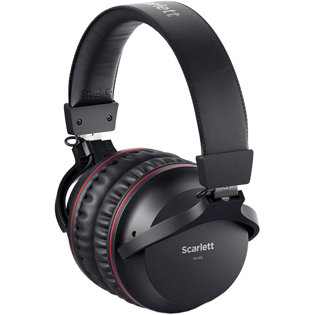 Студийный комплект Focusrite Scarlett Solo Studio 4th gen