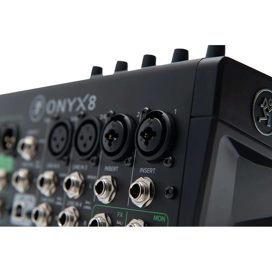 Микшерный пульт Mackie Onyx 8