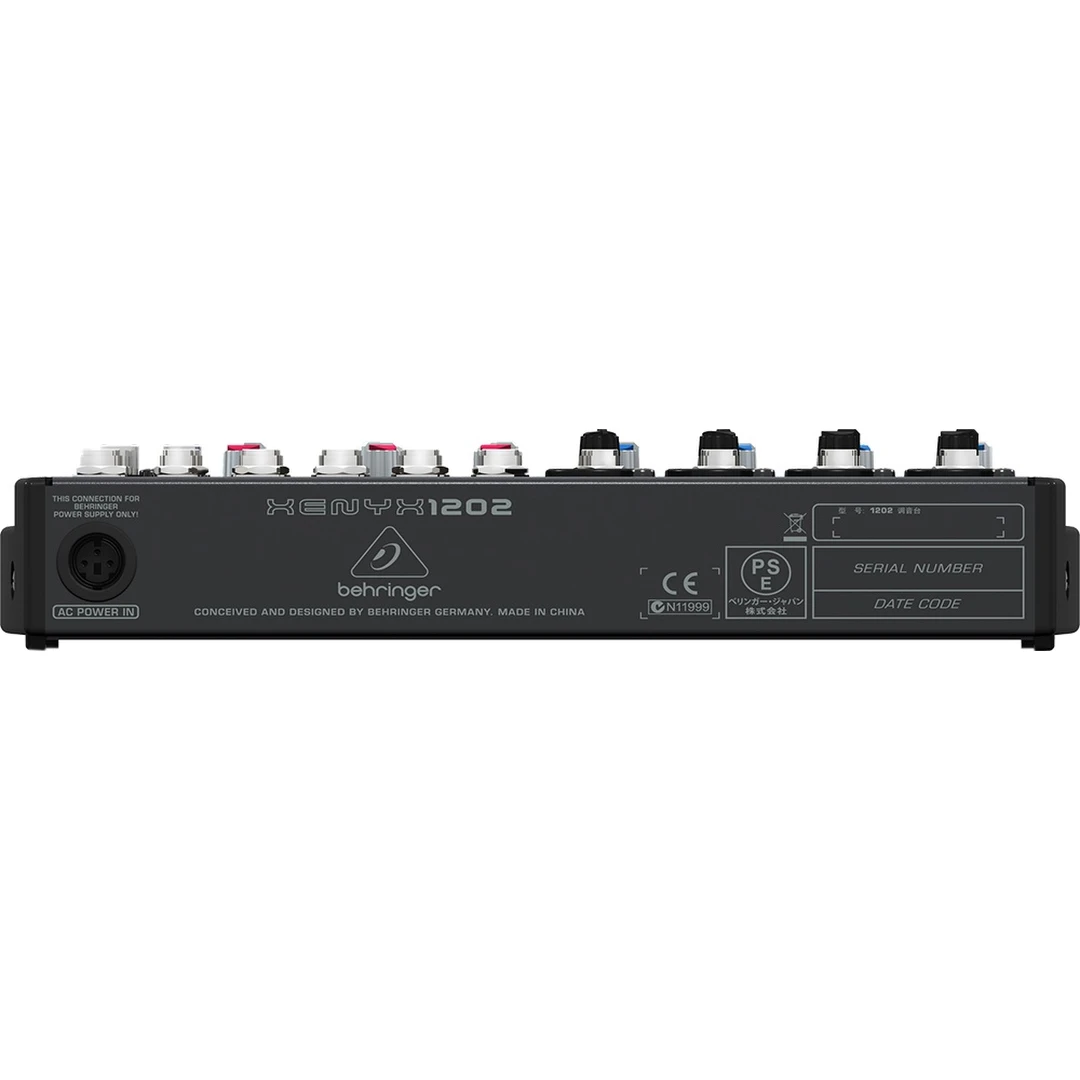 Микшерный пульт Behringer 1202