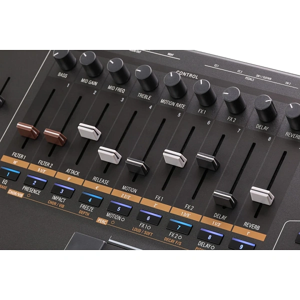 Синтезатор Kurzweil K2061 LB
