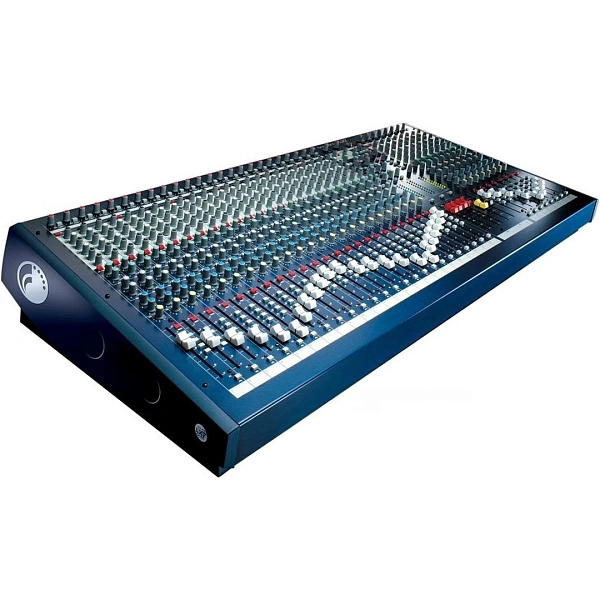 Микшерный пульт Soundcraft LX7ii-32