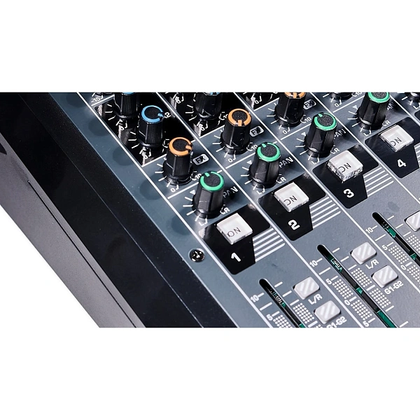 Микшерный пульт SVS Audiotechnik AM-12 PRO
