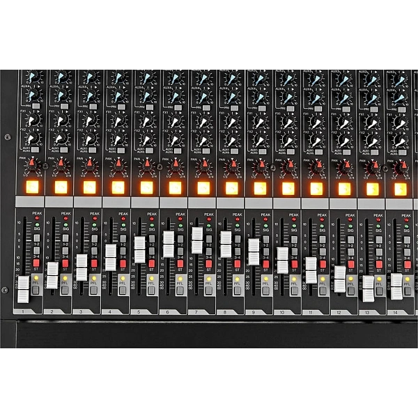 Микшерный пульт Yamaha MGP24X