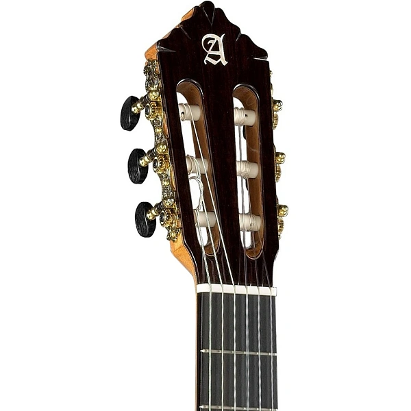 Классическая гитара Alhambra 10 Fc