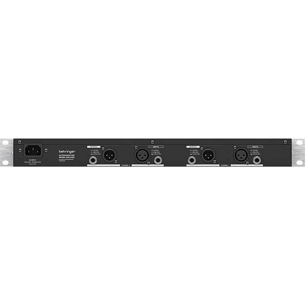 Предусилитель для микрофона Behringer MIC2200 V2