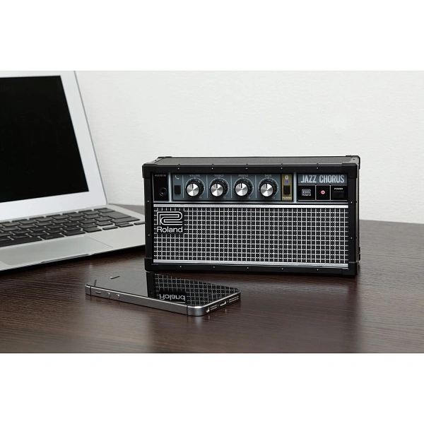 Портативная акустическая система Roland JC-01