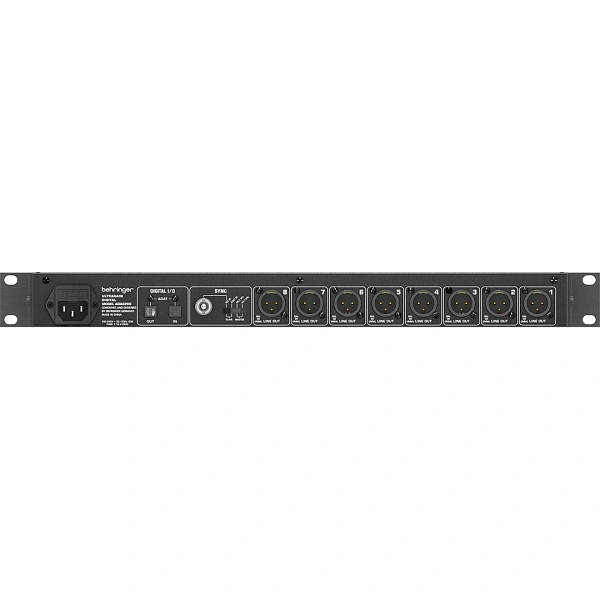 АЦ/ЦА преобразователь Behringer ADA8200