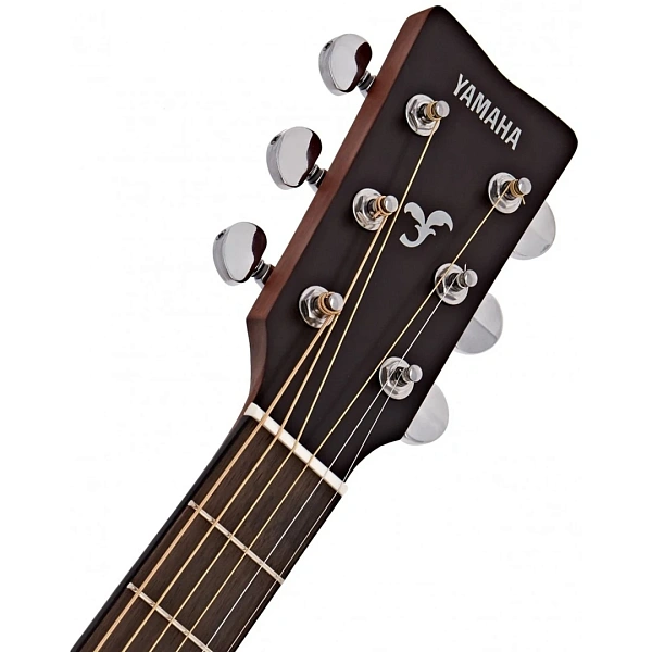 Электроакустическая гитара Yamaha FSX800CN