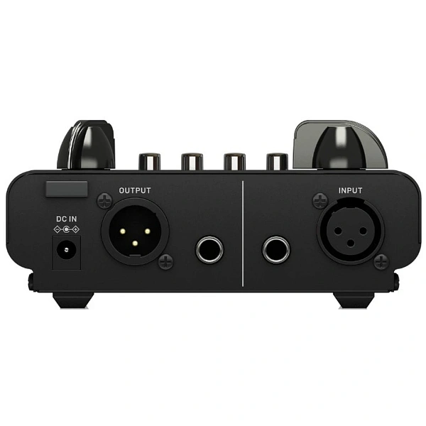 Предусилитель для микрофона Behringer MIC300