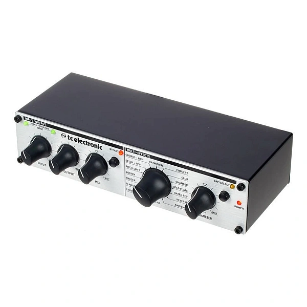 Процессор эффектов TC Electronic M100