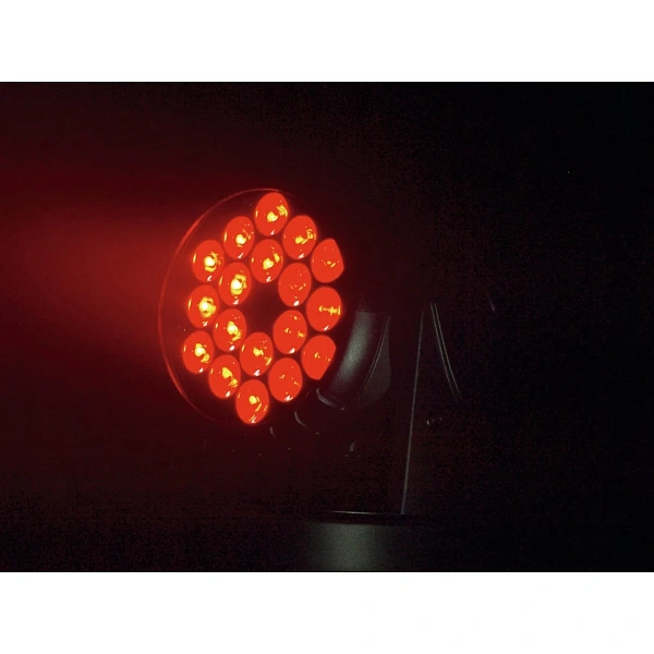 Прожектор сценический Eurolite LED TMH-7 Moving-Head Wash