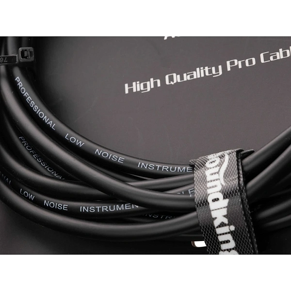 Гитарный кабель Soundking BC355-5M