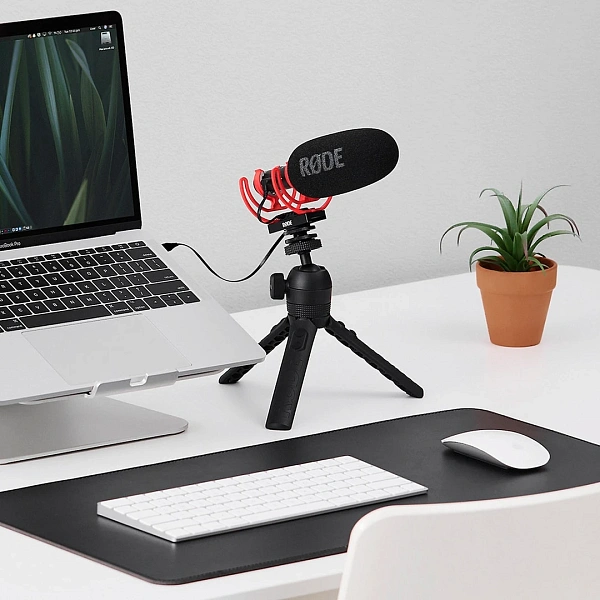 Микрофонная стойка Rode Tripod 2