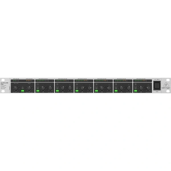 Микшерный пульт Behringer MX882 V2