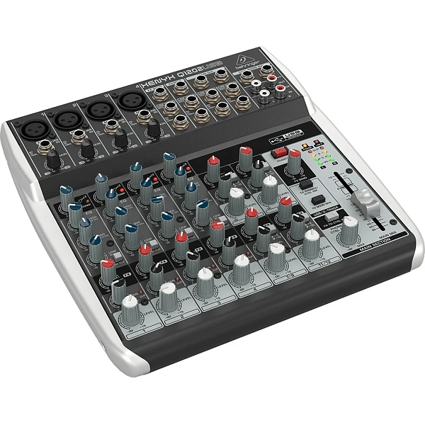 Микшерный пульт Behringer Q1202USB