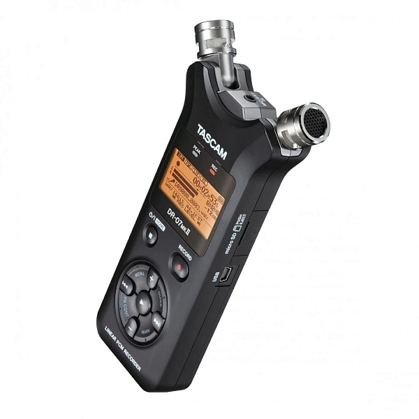 Портативный цифровой рекордер Tascam DR-07 MKII