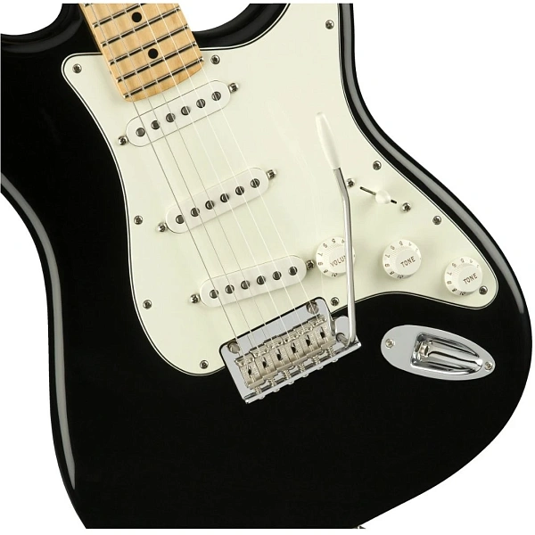 Электрогитара Fender Player Stratocaster MN Black
