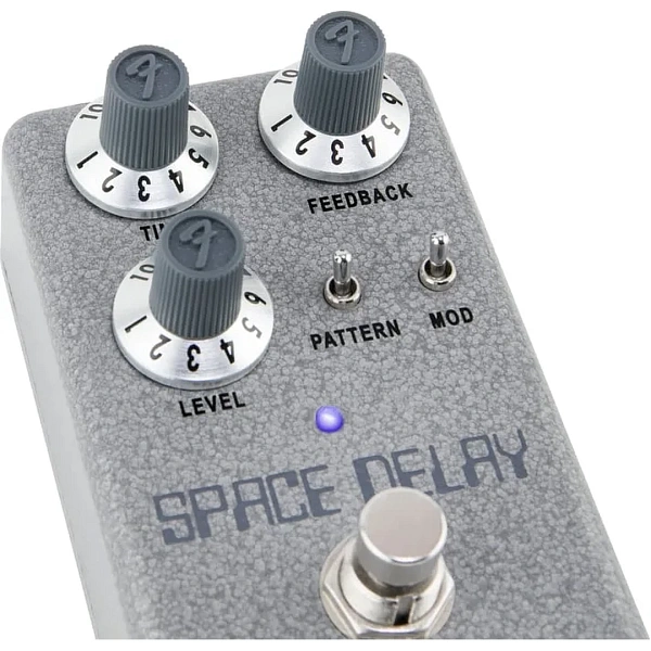 Педаль эффектов Fender Hammertone Space Delay