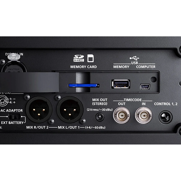 Рекордер Roland R-88